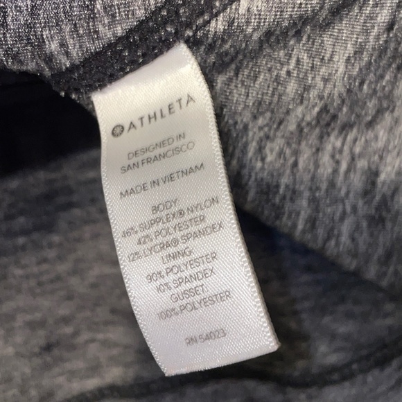 EUC Athleta Excursion Skort Grey Athleisure Activewear Size Small - Picture 6 of 9